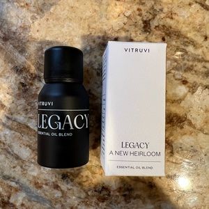 Vitruvi Legacy diffuser oil blend